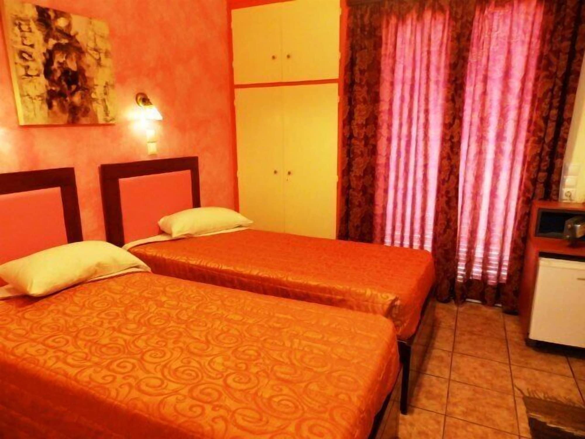 Pergamos Hotel 2*