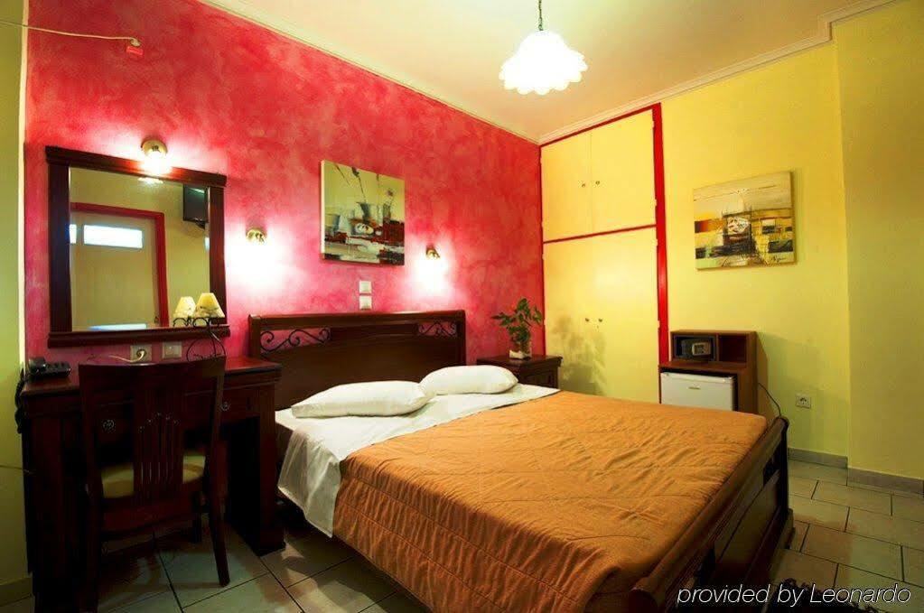 Pergamos Hotel 2*